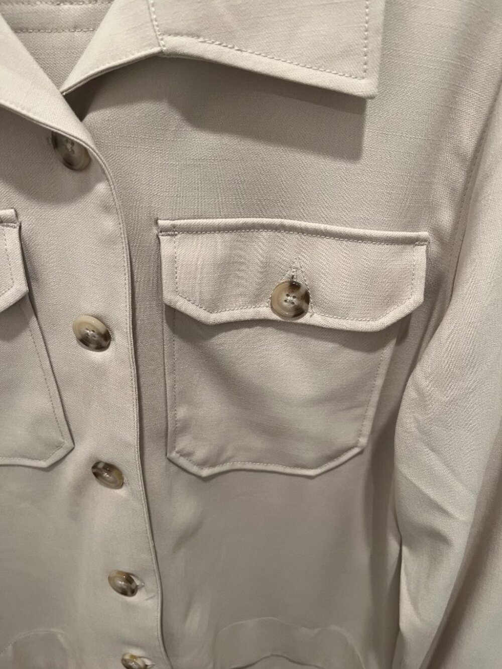 Liverpool Button down Jacket, size L - Picture 2 of 5